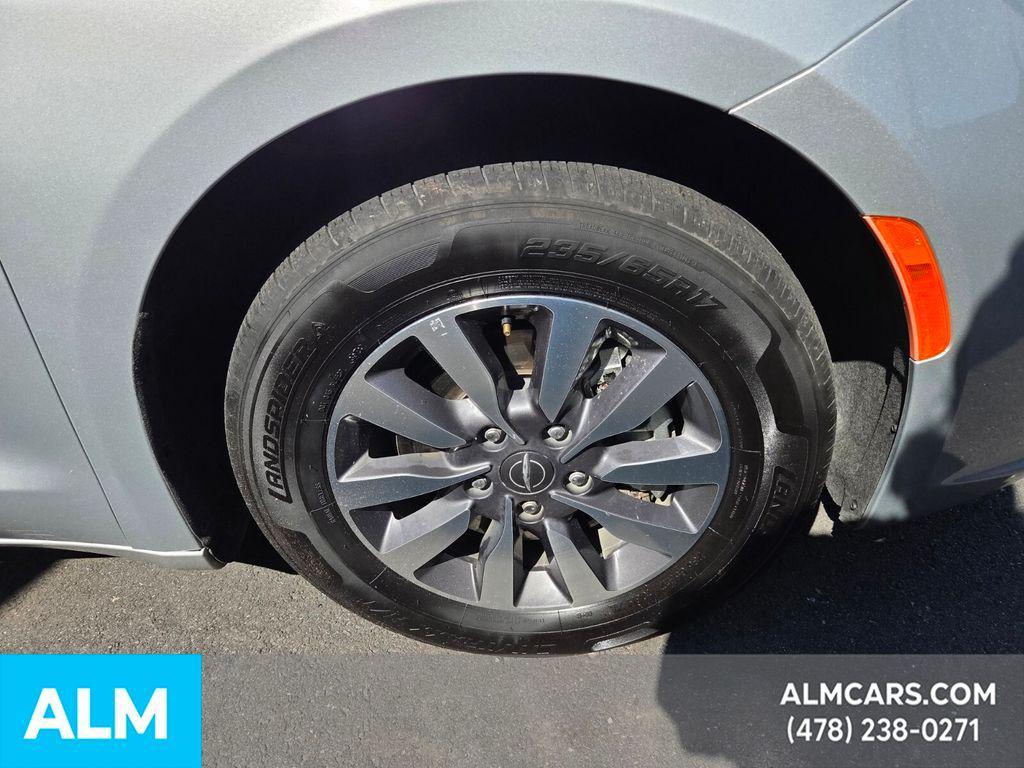 used 2023 Chrysler Pacifica Hybrid car, priced at $22,720