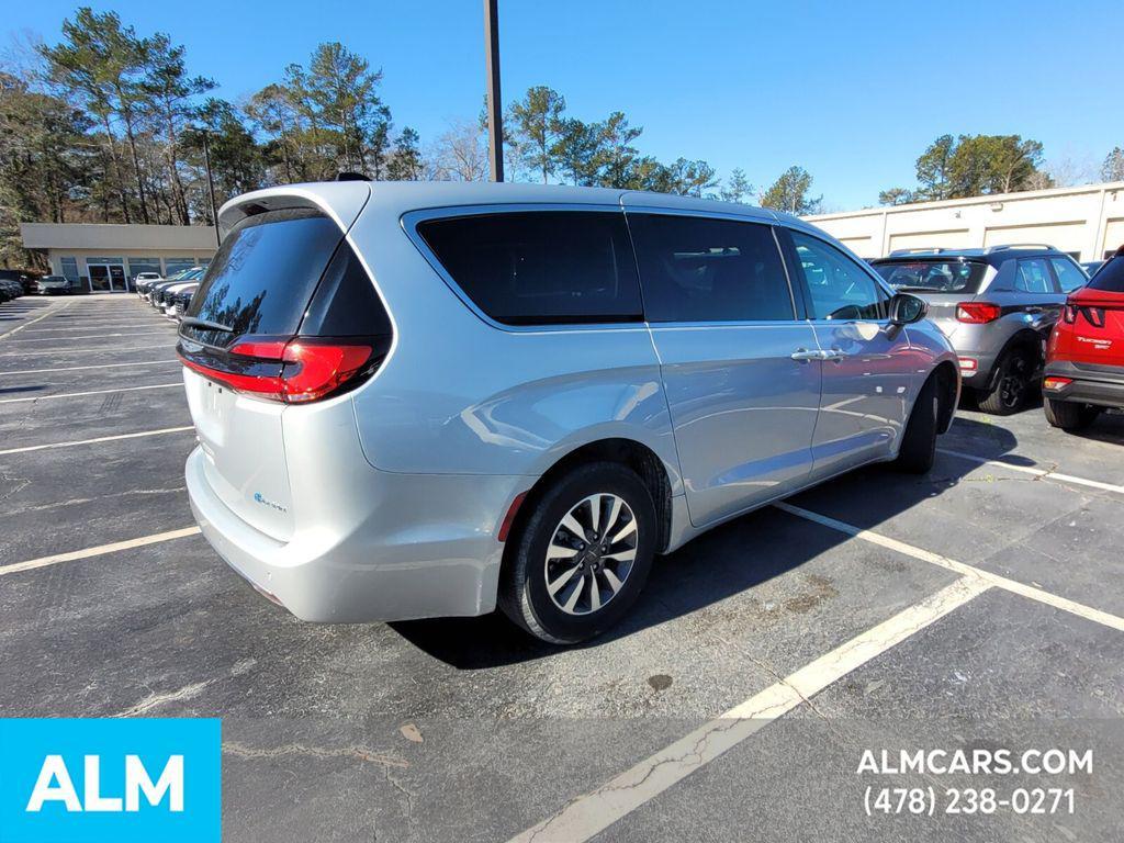 used 2023 Chrysler Pacifica Hybrid car, priced at $22,920