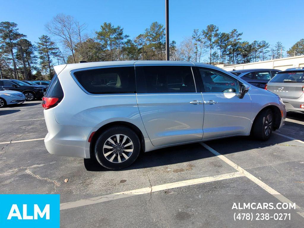 used 2023 Chrysler Pacifica Hybrid car, priced at $22,920