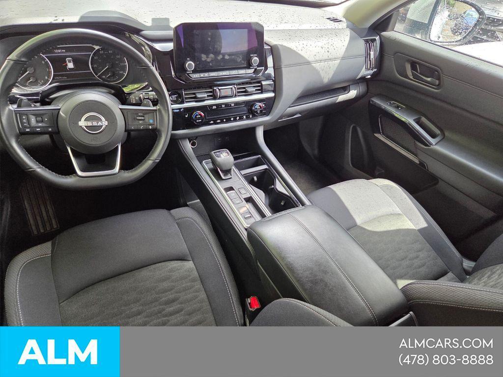 used 2025 Nissan Pathfinder car, priced at $29,164