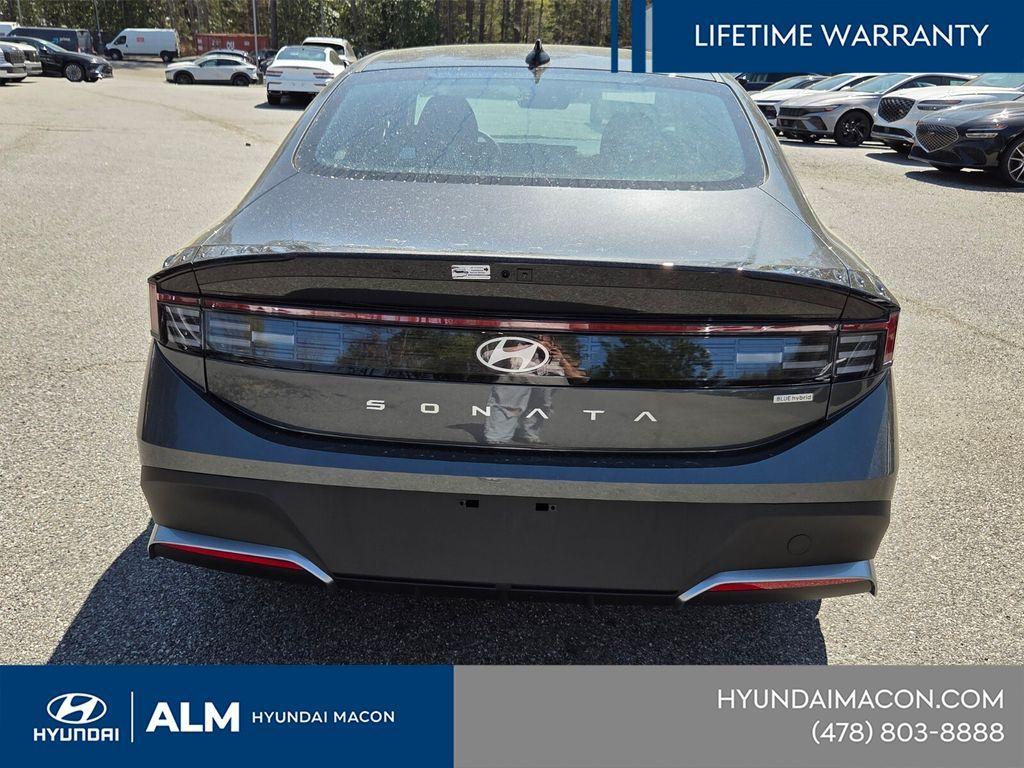 new 2026 Hyundai Sonata Hybrid car, priced at $28,065