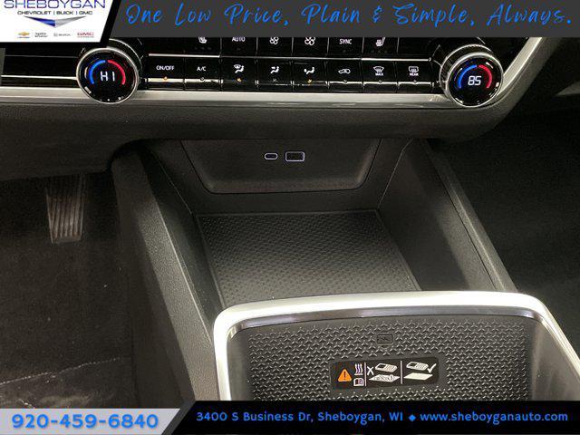 new 2026 Chevrolet Equinox car, priced at $32,870