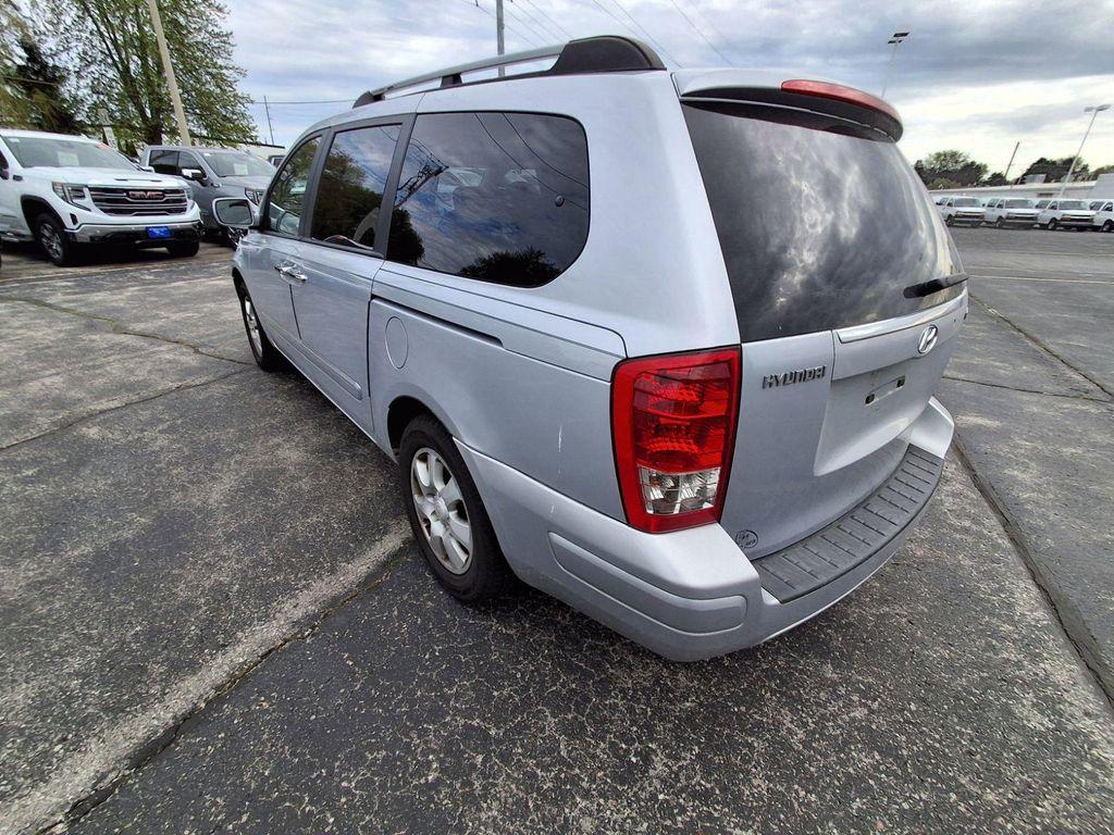 used 2007 Hyundai Entourage car, priced at $5,378