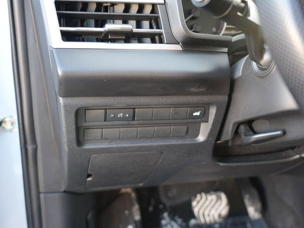 used 2024 Mitsubishi Outlander car, priced at $23,999