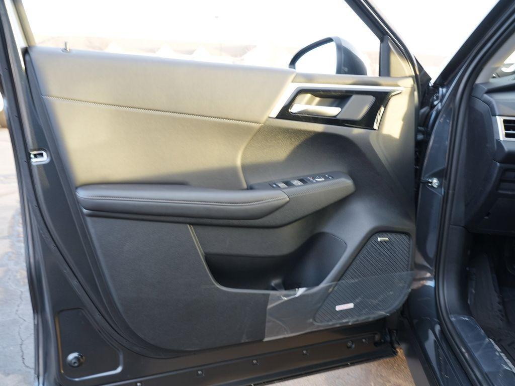 new 2026 Mitsubishi Outlander car, priced at $36,154