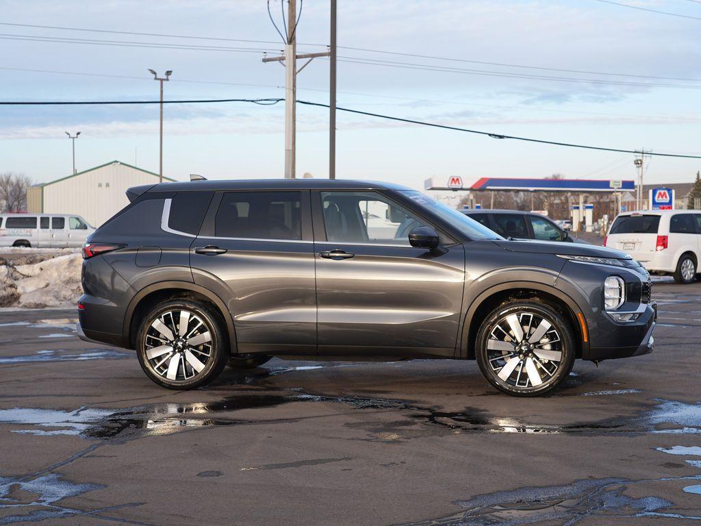 new 2026 Mitsubishi Outlander car, priced at $36,154