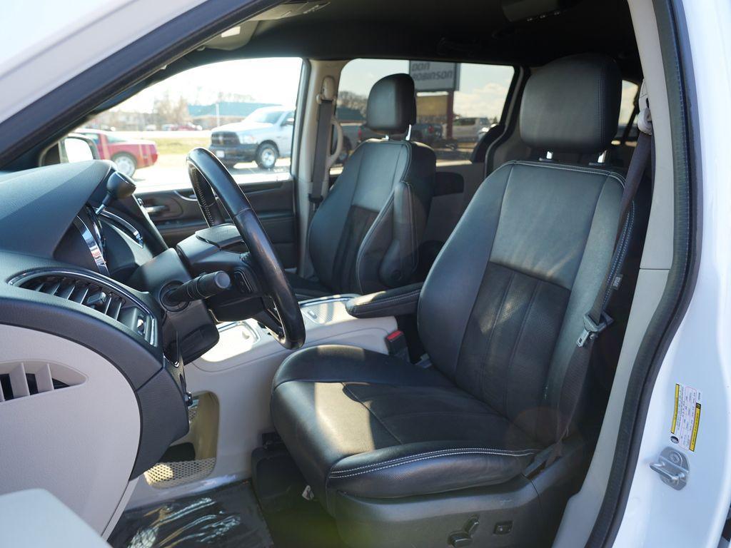 used 2020 Dodge Grand Caravan car, priced at $17,999