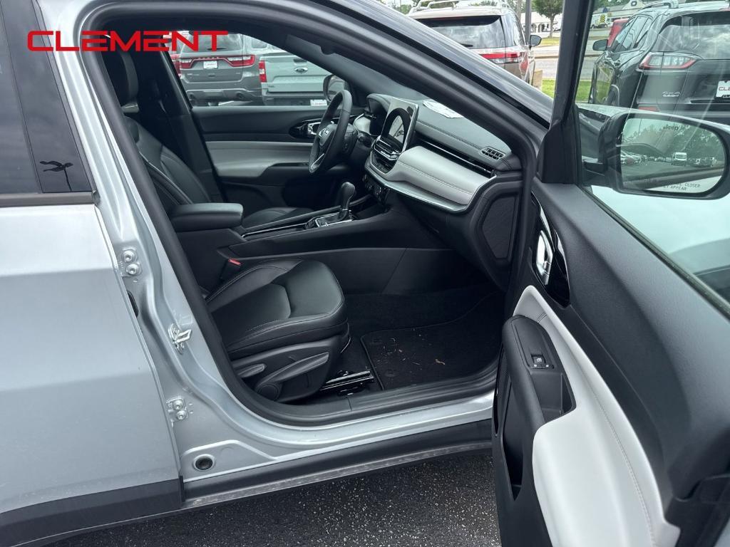 new 2026 Jeep Compass car, priced at $33,997