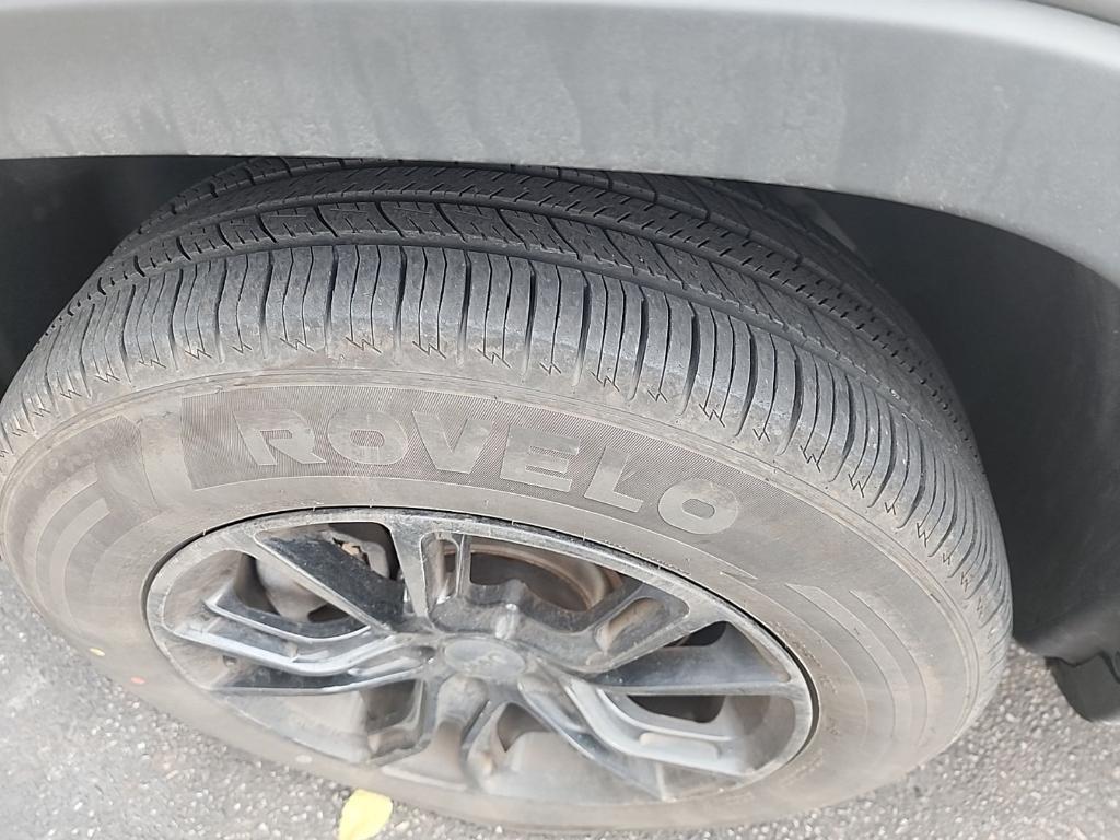 used 2019 Jeep Cherokee car, priced at $12,000