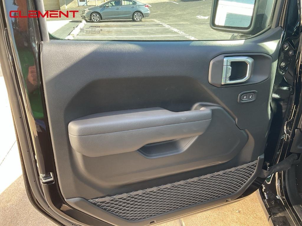 new 2026 Jeep Wrangler car, priced at $42,310