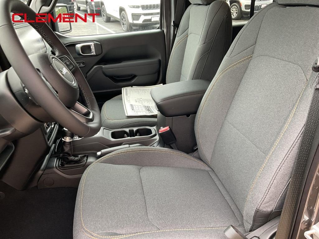 new 2026 Jeep Wrangler car, priced at $48,805