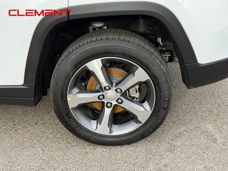 new 2026 Jeep Grand Cherokee car, priced at $48,511