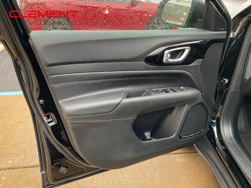 new 2026 Jeep Compass car, priced at $32,305