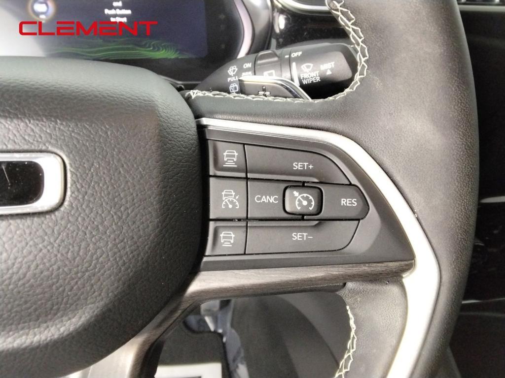 used 2022 Jeep Grand Cherokee 4xe car, priced at $25,900