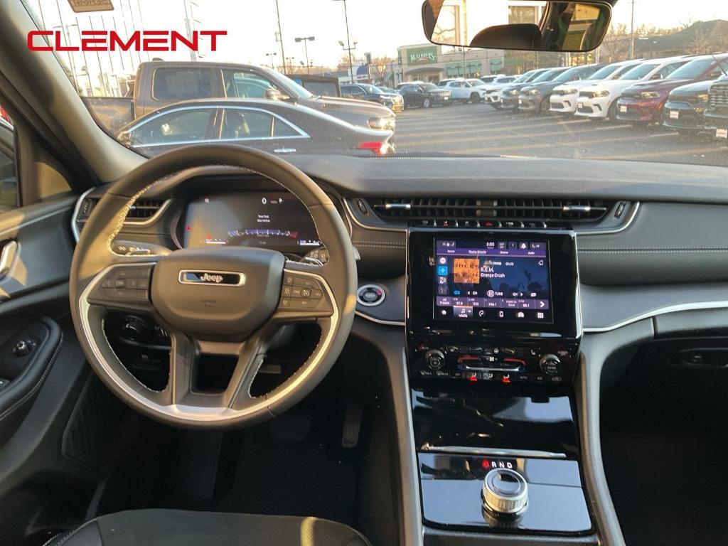 new 2025 Jeep Grand Cherokee L car, priced at $42,280