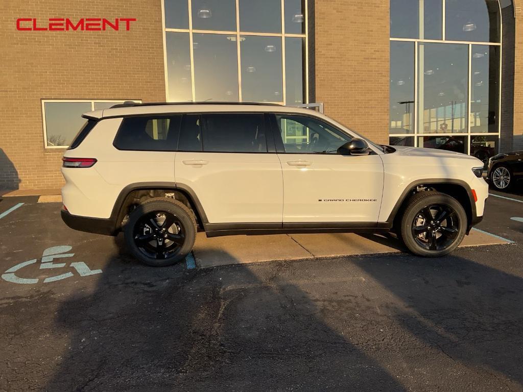 new 2025 Jeep Grand Cherokee L car, priced at $41,127