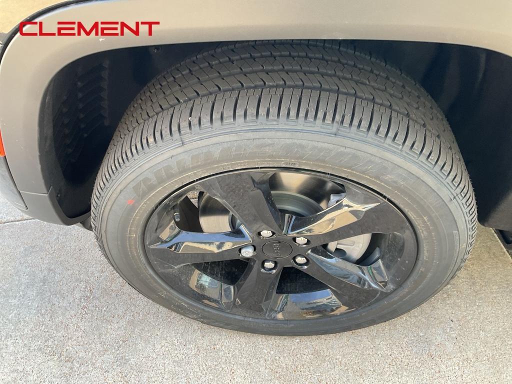 new 2025 Jeep Grand Cherokee L car, priced at $40,875