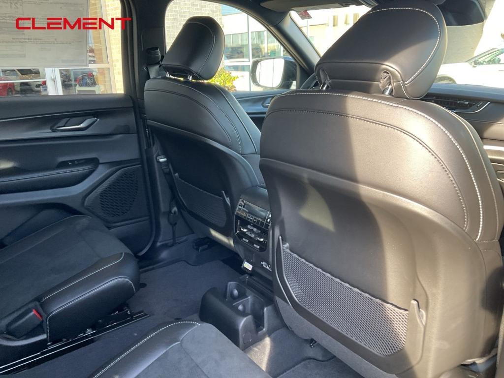 new 2025 Jeep Grand Cherokee L car, priced at $39,663