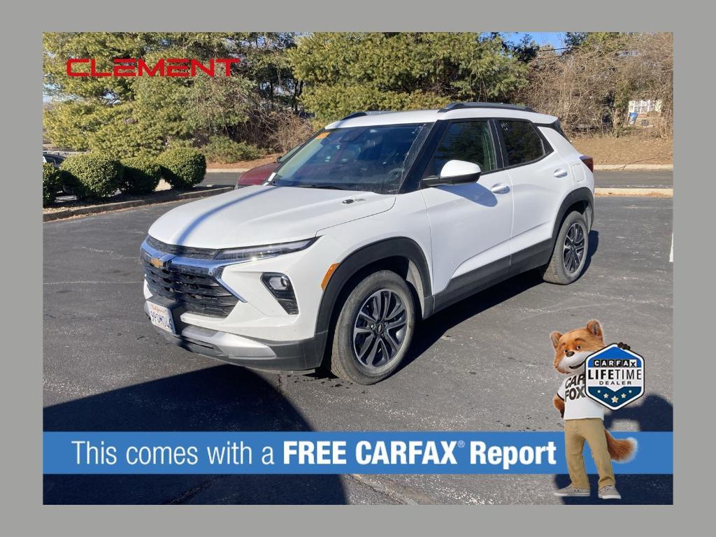 used 2025 Chevrolet Equinox car, priced at $25,600