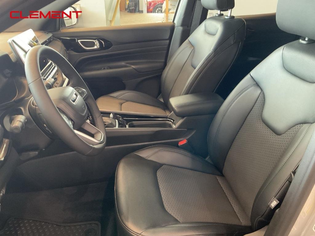 new 2026 Jeep Compass car, priced at $33,100