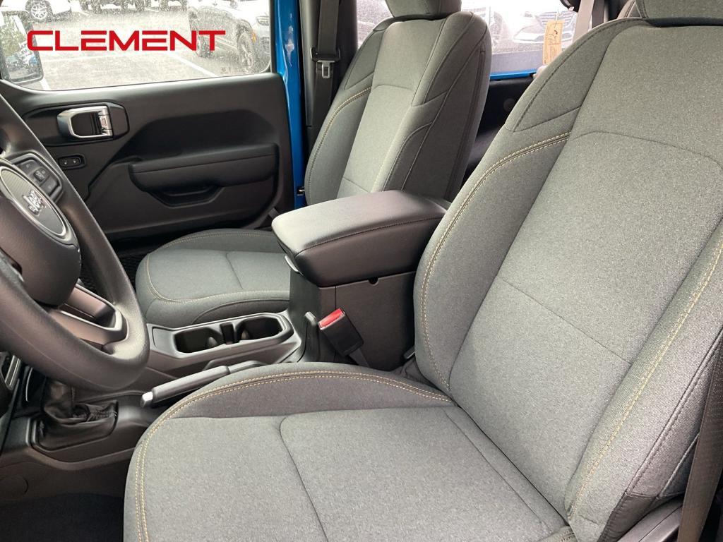 new 2026 Jeep Wrangler car, priced at $39,615