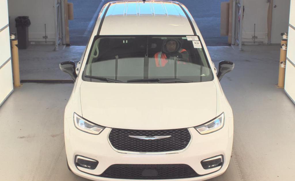 used 2024 Chrysler Pacifica car, priced at $29,000