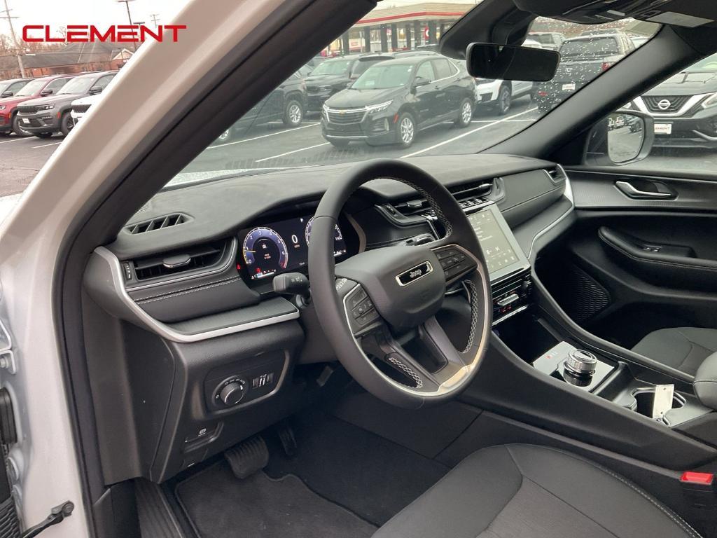 new 2025 Jeep Grand Cherokee car, priced at $34,455