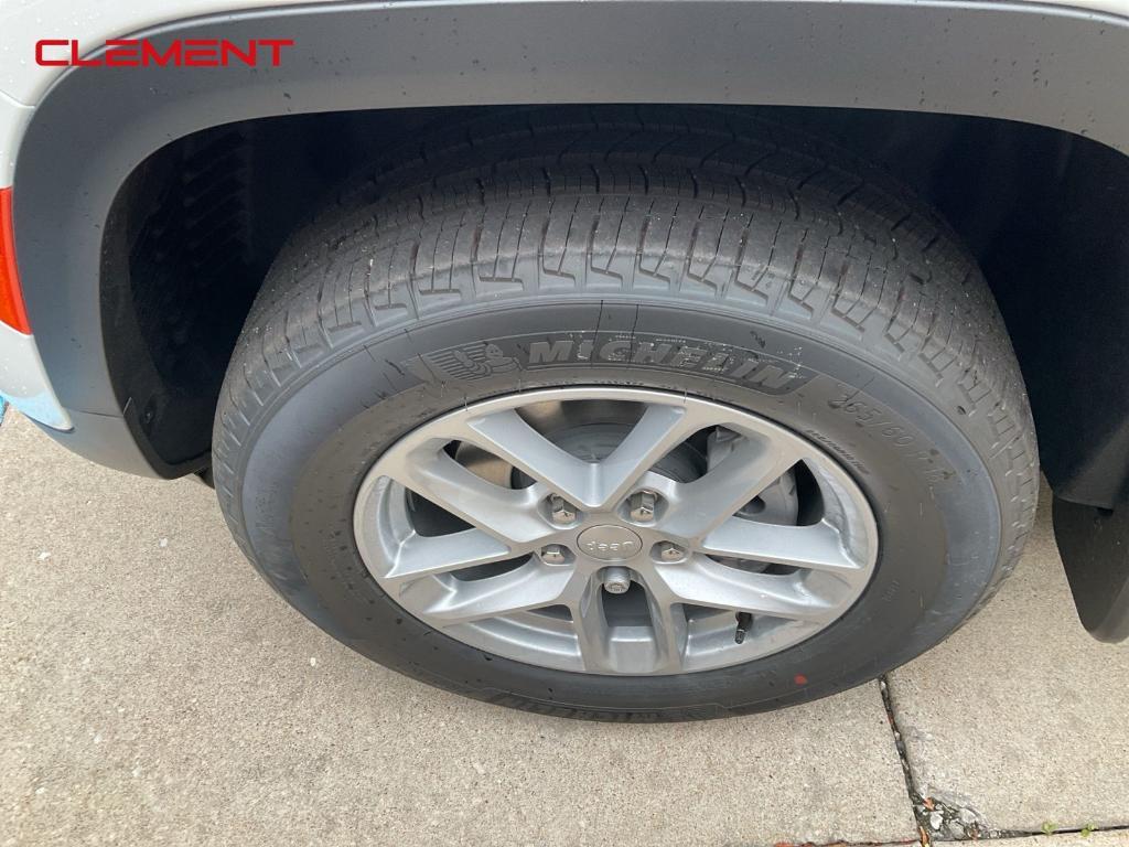 new 2025 Jeep Grand Cherokee car, priced at $34,455