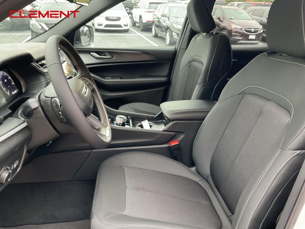 new 2025 Jeep Grand Cherokee car, priced at $34,455