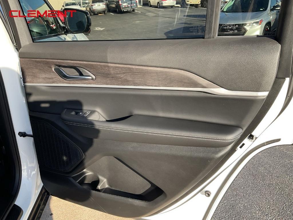 new 2025 Jeep Grand Cherokee L car, priced at $46,407