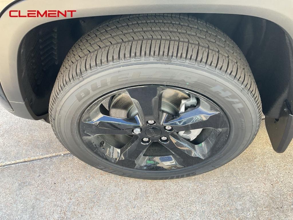 new 2025 Jeep Grand Cherokee L car, priced at $40,046