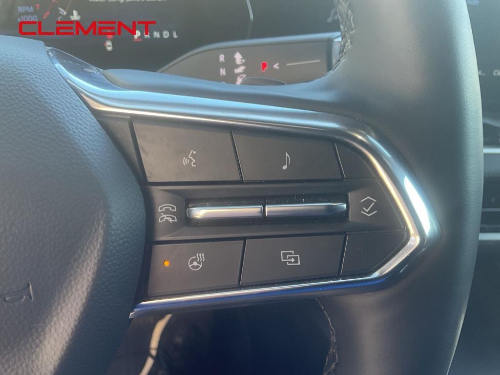 used 2025 Chevrolet Equinox car, priced at $26,000