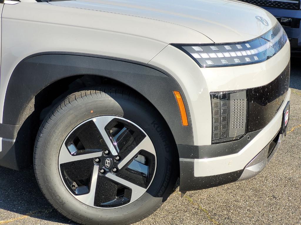 new 2026 Hyundai IONIQ 9 car, priced at $61,260