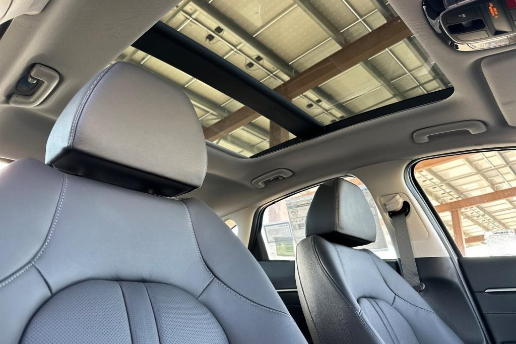 new 2025 Hyundai Sonata Hybrid car, priced at $34,506