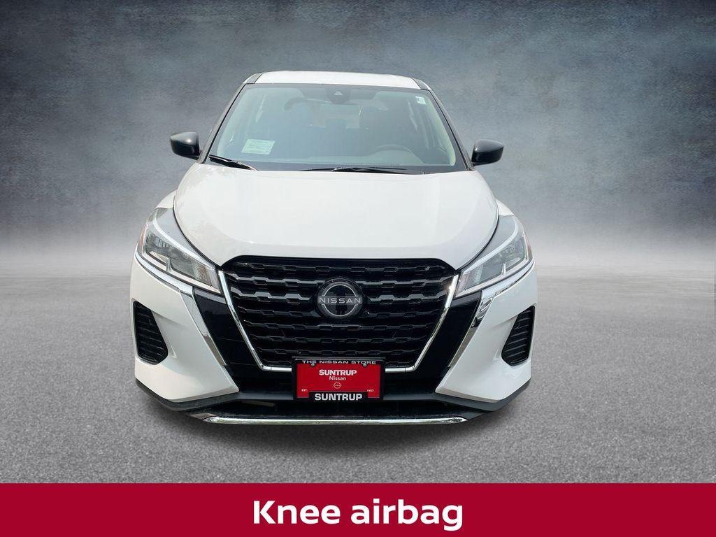 new 2025 Nissan Kicks Play car, priced at $21,057