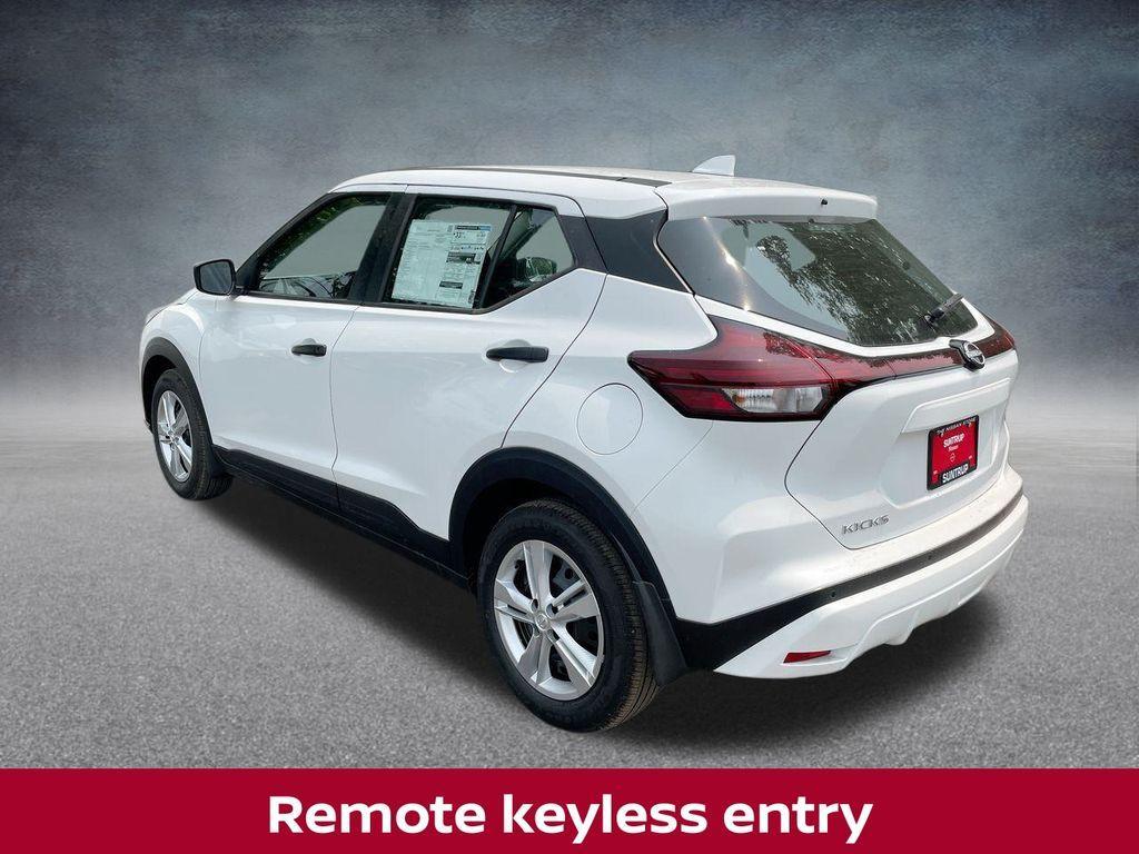 new 2025 Nissan Kicks Play car, priced at $21,057