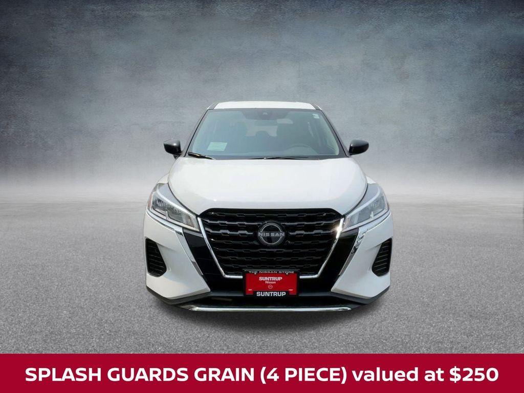 new 2025 Nissan Kicks Play car, priced at $21,057