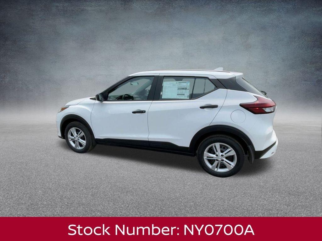 new 2025 Nissan Kicks Play car, priced at $21,057