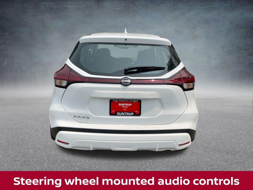 new 2025 Nissan Kicks Play car, priced at $21,057