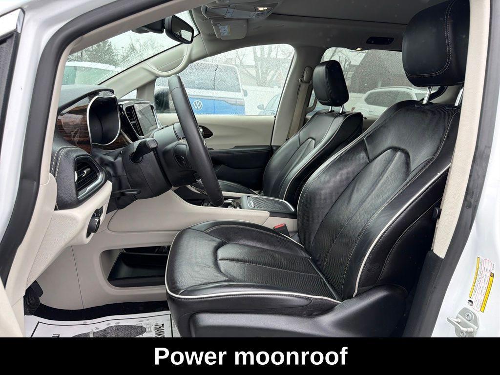 used 2024 Chrysler Pacifica car, priced at $30,985