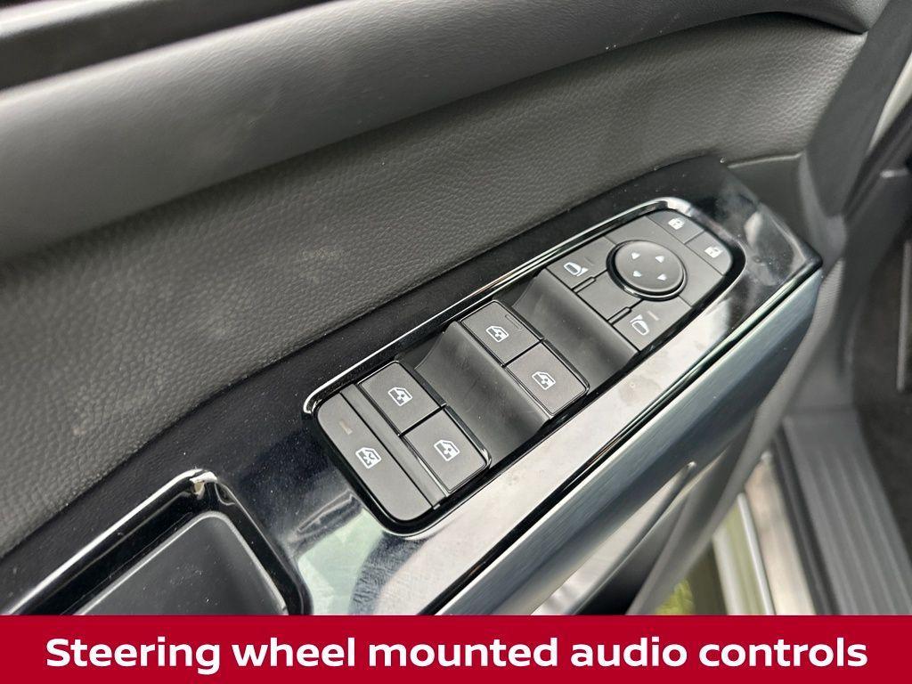 new 2025 Nissan Pathfinder car, priced at $38,507