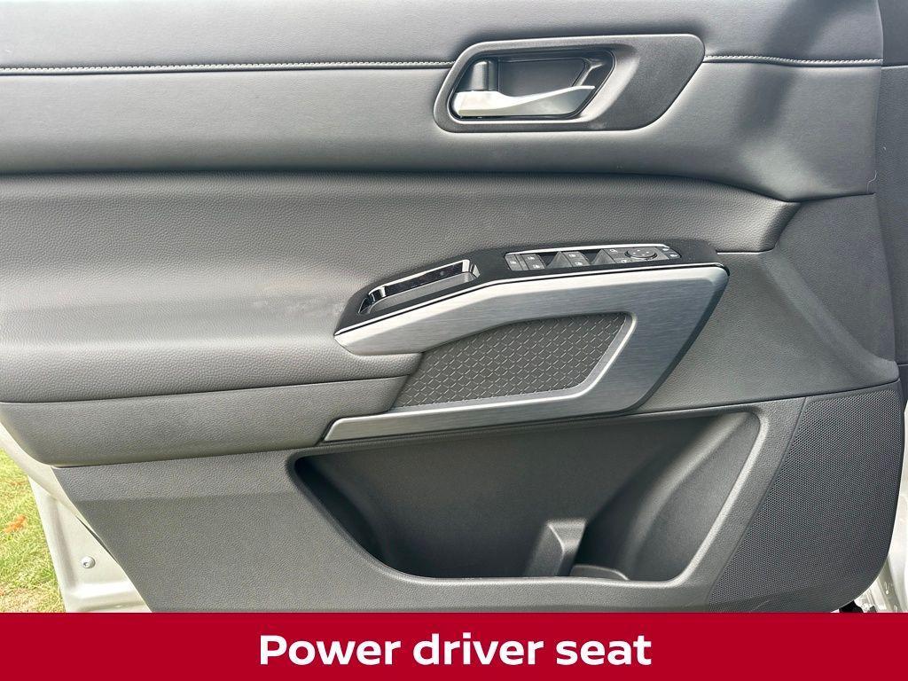 new 2025 Nissan Pathfinder car, priced at $38,507