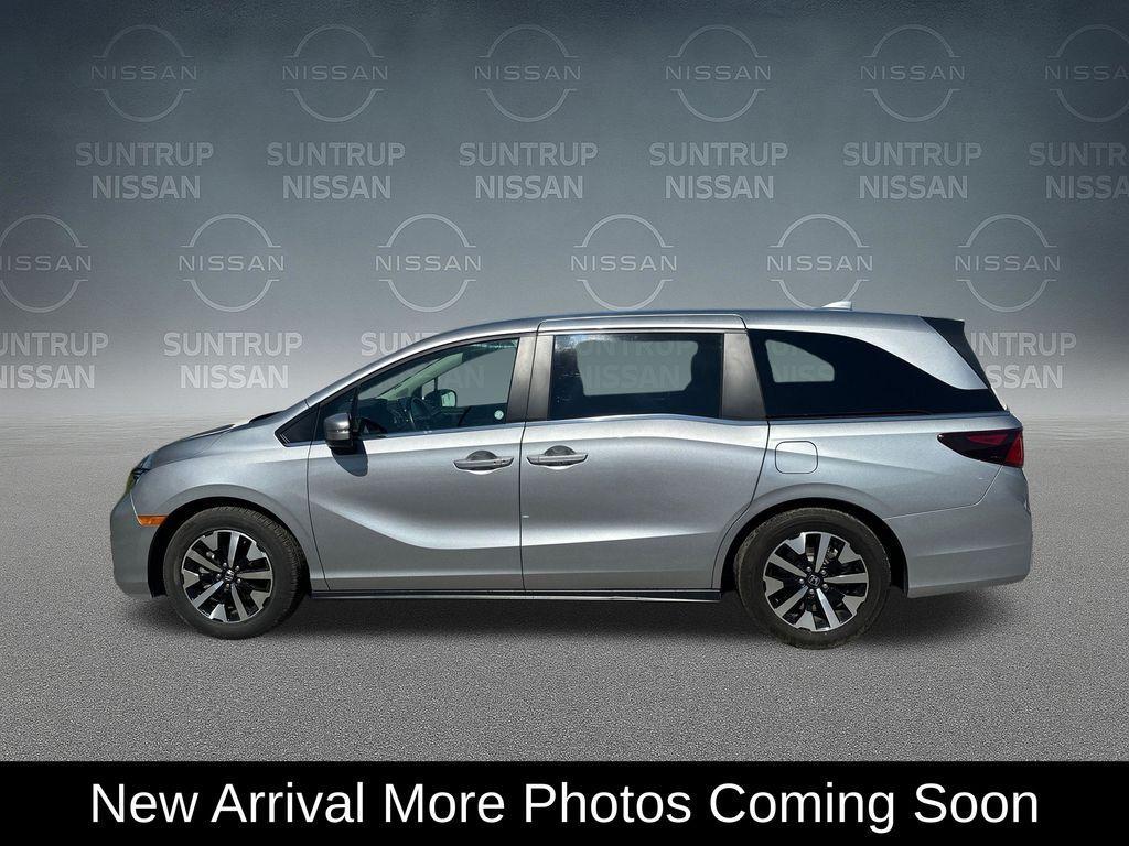 used 2025 Honda Odyssey car, priced at $35,775