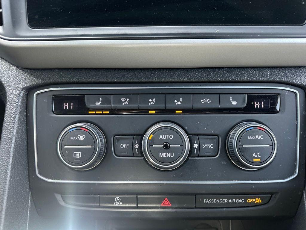 used 2021 Volkswagen Atlas Cross Sport car, priced at $18,555