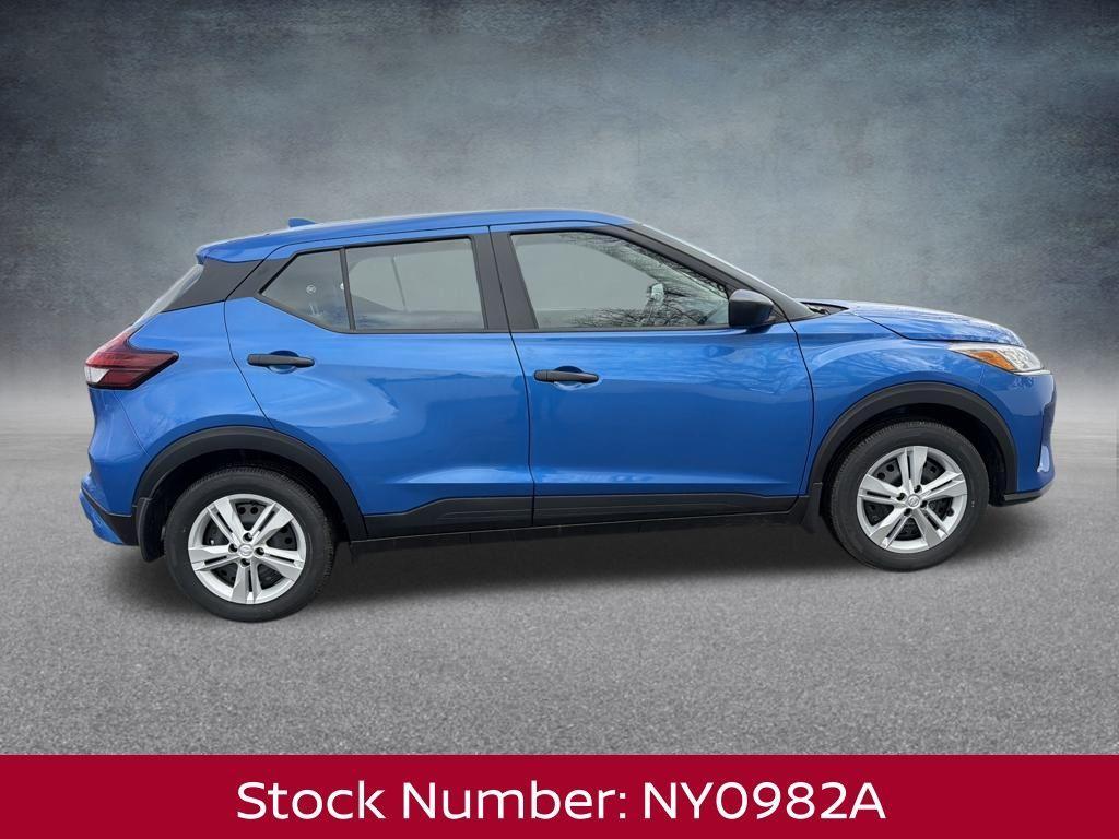 new 2025 Nissan Kicks Play car, priced at $21,147