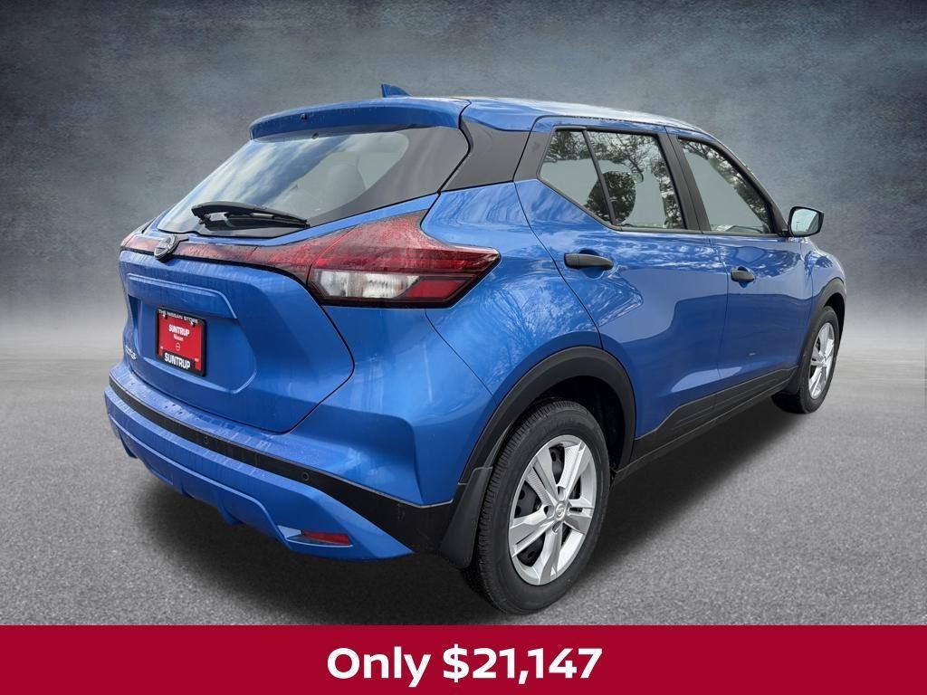 new 2025 Nissan Kicks Play car, priced at $21,147