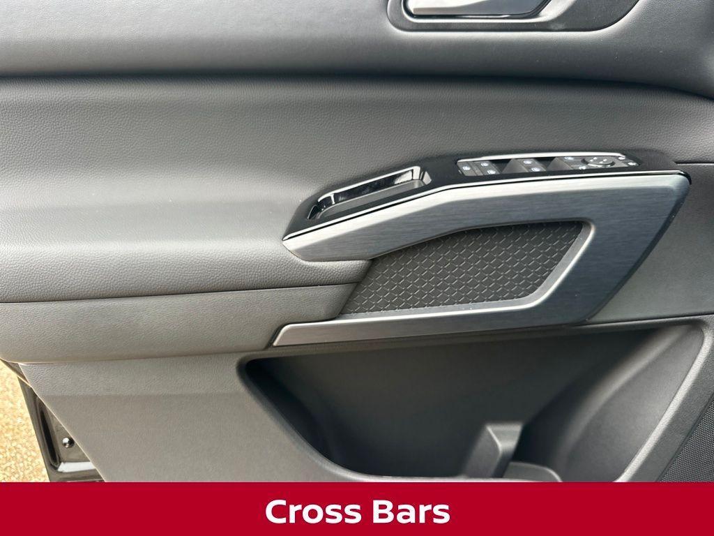 new 2025 Nissan Pathfinder car, priced at $36,840