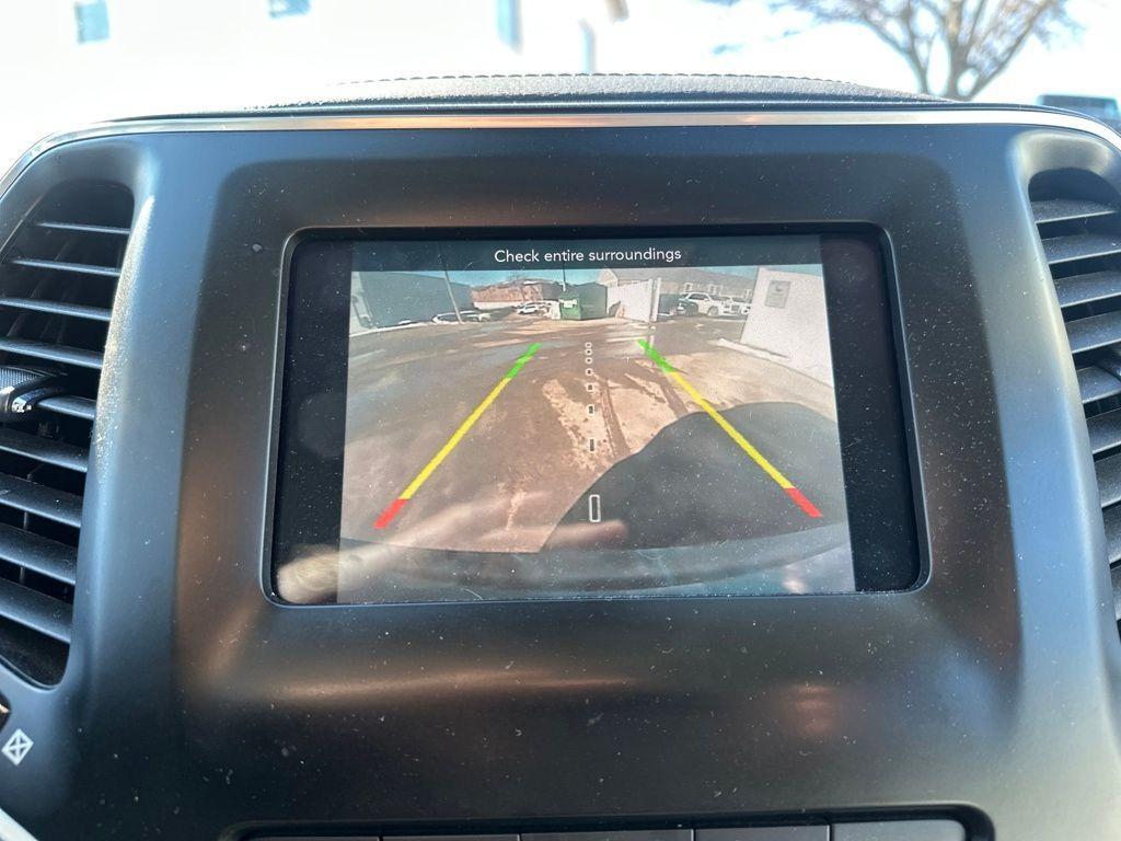 used 2021 Jeep Cherokee car, priced at $17,125