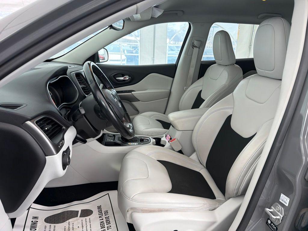 used 2021 Jeep Cherokee car, priced at $16,345