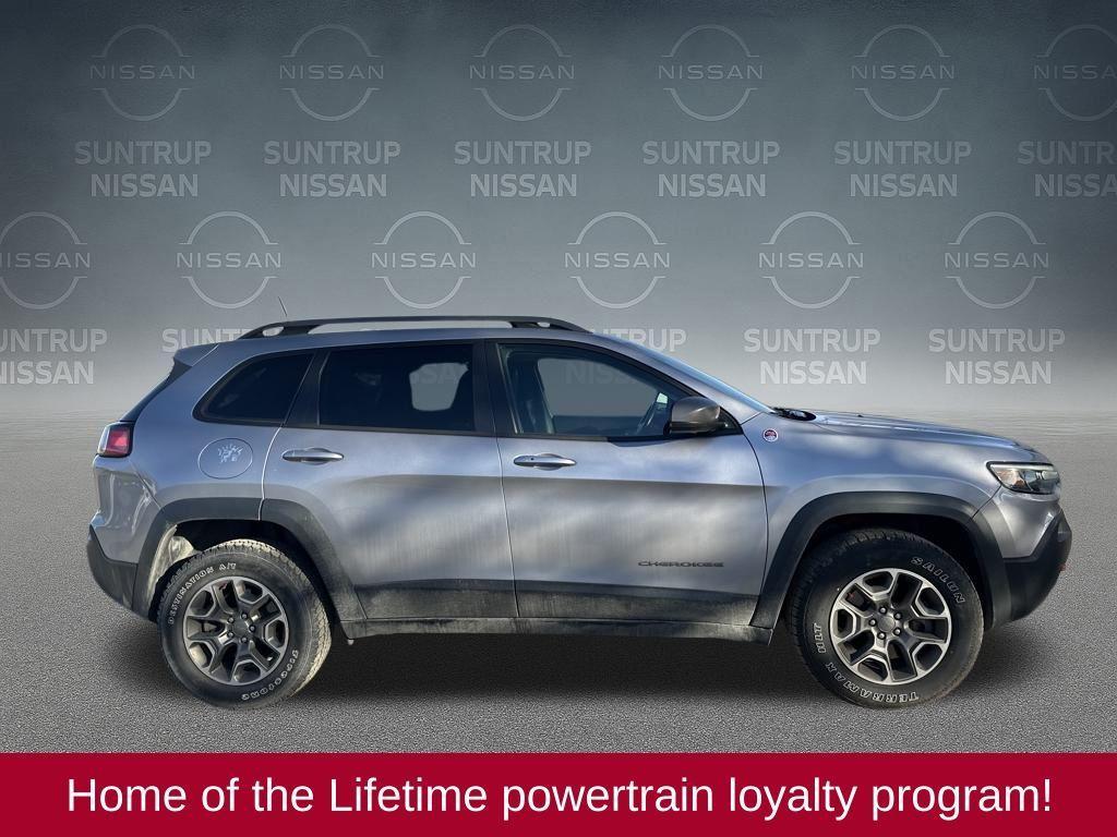 used 2020 Jeep Cherokee car, priced at $20,225